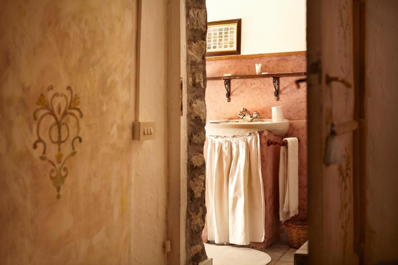 Antico Borgo Sanda Lago Maggiore Casalzuigno Exteriér fotografie